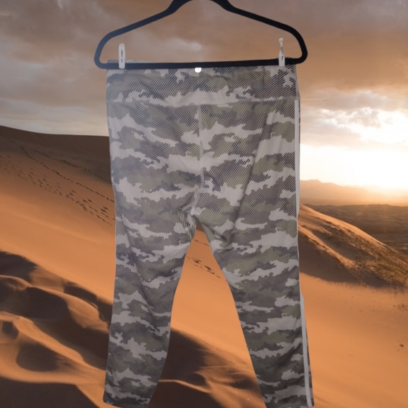 Avia Camo Striped Leggings - Picture 2 of 3